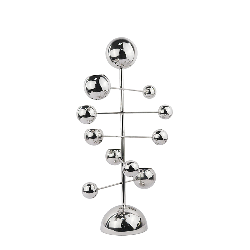 Metal alloy candle holder